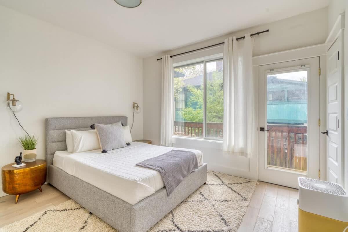 Stay Portland - Perfect Portland Farmhouse Loft - Breweries & Bars Exterior photo